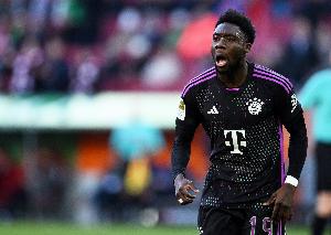 记者：拜仁预计阿方索-戴维斯缺阵七个月左右，将于十月恢复训练