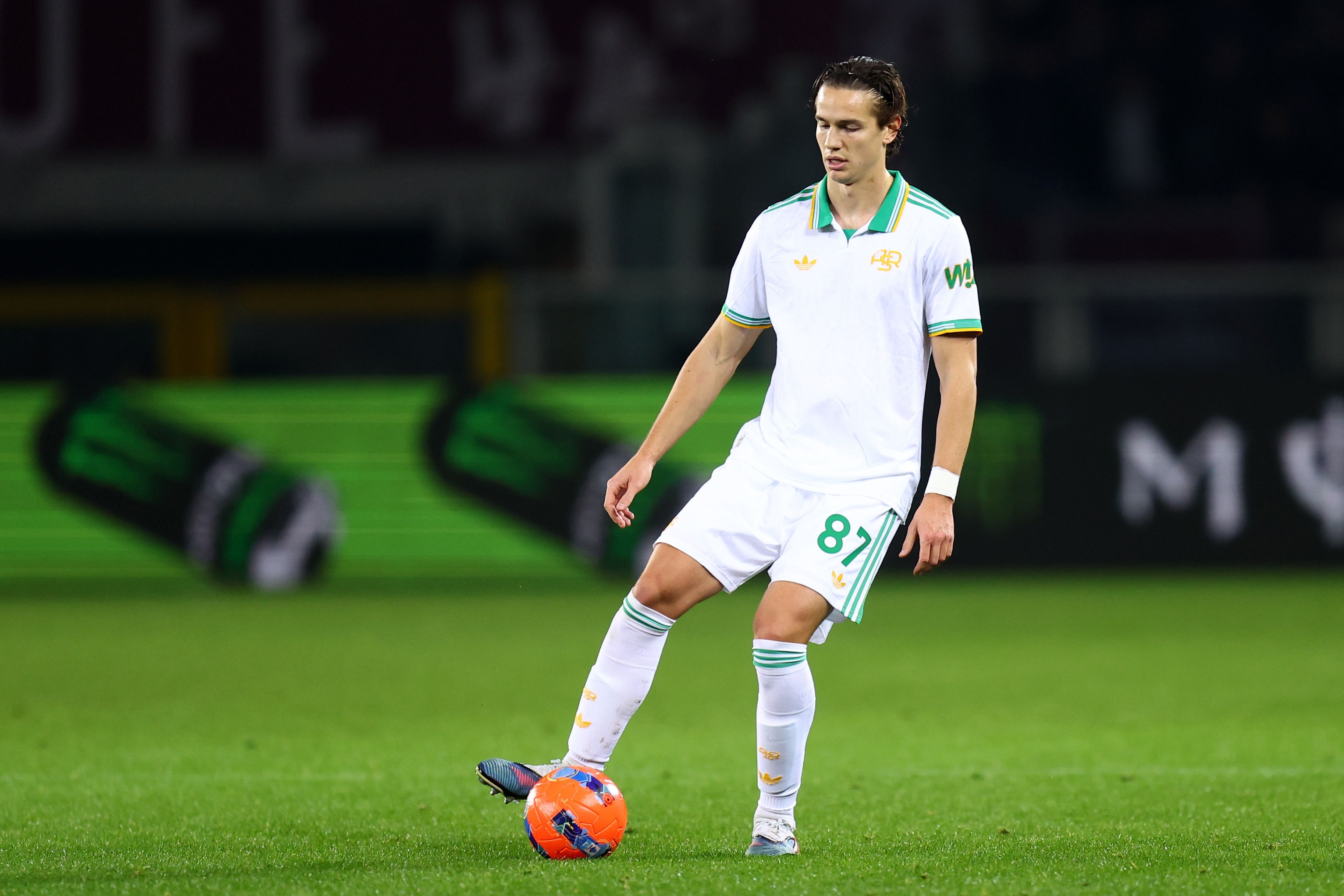 九游娱乐官网地址-斯基拉：罗马决定留下吉拉迪，并且不再计划签下新中卫